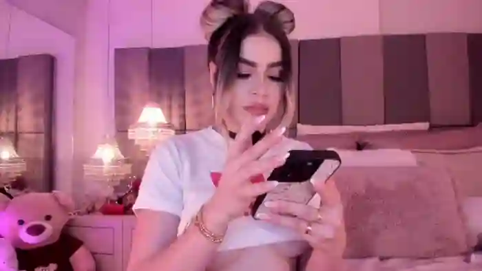 2025/10/17/flirt4free-mia-klein-00-42-34