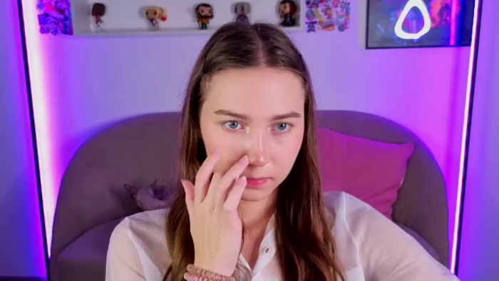 olivia-lay