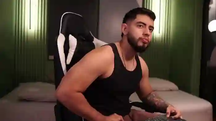 2025/10/17/flirt4free-nick-vans-12-18-00