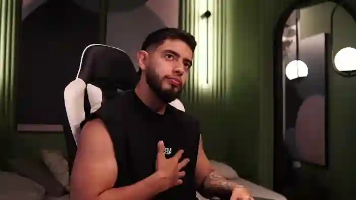 2025/10/17/flirt4free-nick-vans-22-08-45