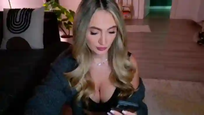 2025/10/18/flirt4free-sasha-elite-11-49-16