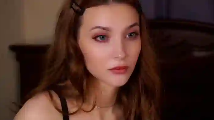 2025/10/18/flirt4free-udele-beecham-12-42-27