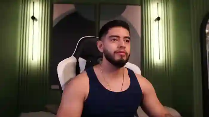 2025/10/18/flirt4free-nick-vans-15-05-40
