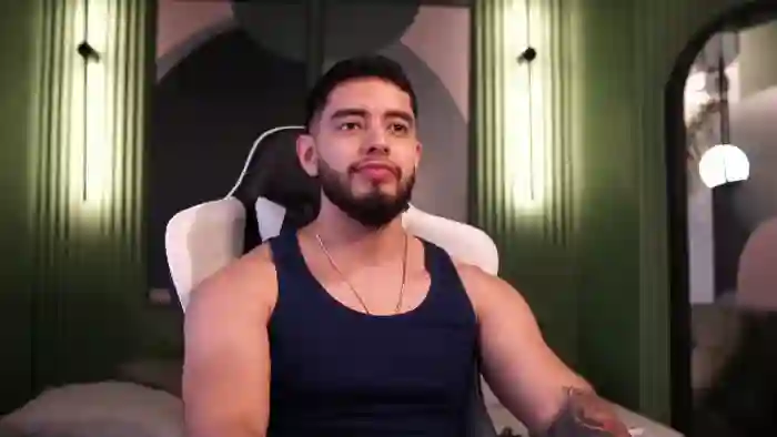 2025/10/18/flirt4free-nick-vans-15-50-46