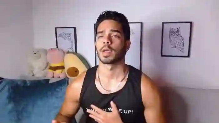 2025/10/18/flirt4free-thomas-spellman-23-52-44
