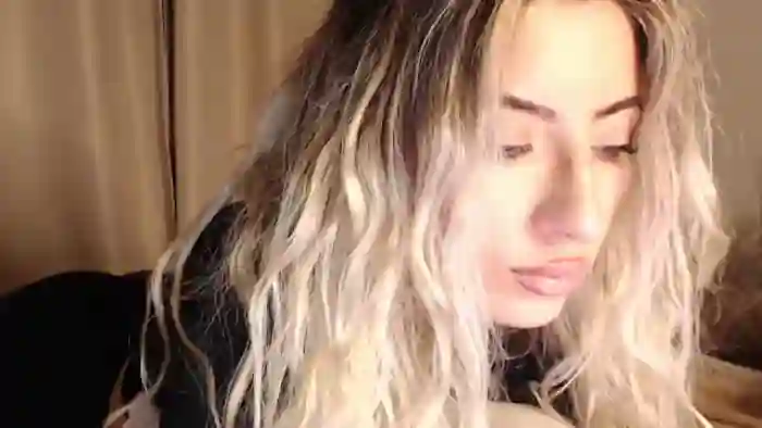 2025/10/19/flirt4free-megan-blaze-18-26-54