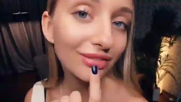2025/10/19/flirt4free-pearly-vogelsang-14-47-14