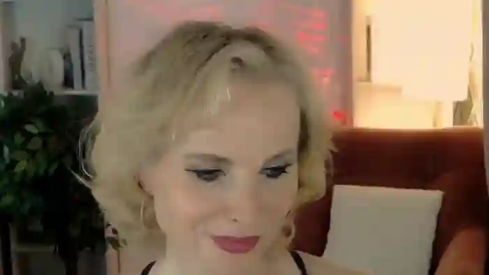 2025/10/19/flirt4free-sandra-kind-11-42-51