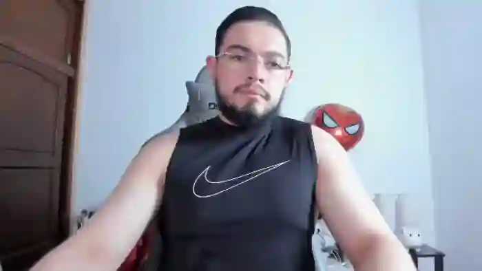 2025/10/19/flirt4free-luigi-white-22-39-08