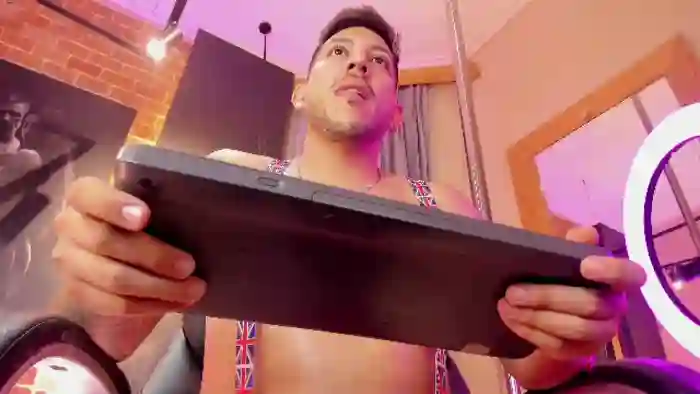 2025/10/19/flirt4free-mark-greey-23-55-27