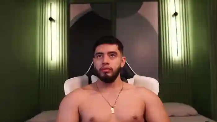 2025/10/19/flirt4free-nick-vans-14-42-42