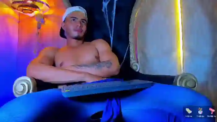 2025/10/19/flirt4free-thaddeus-king-03-21-35