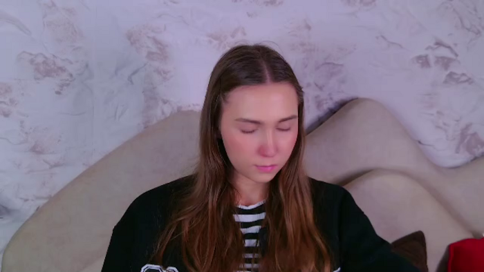 olivia-lay