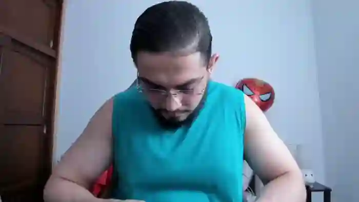 2025/10/20/flirt4free-luigi-white-20-21-04