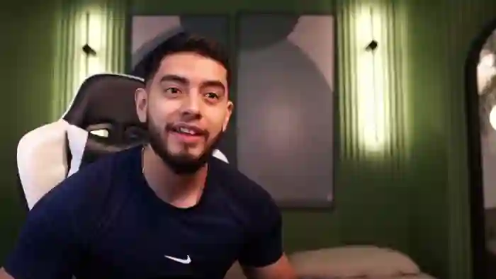 2025/10/20/flirt4free-nick-vans-01-01-59