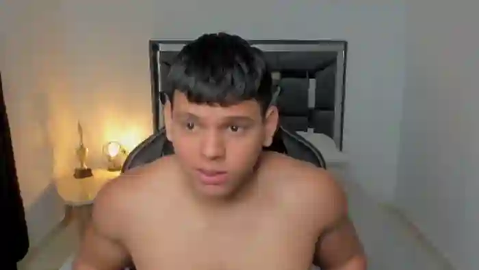 2025/10/20/flirt4free-stefan-lennox-15-59-31