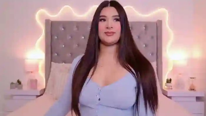 2025/10/21/flirt4free-julia-summers-00-15-23