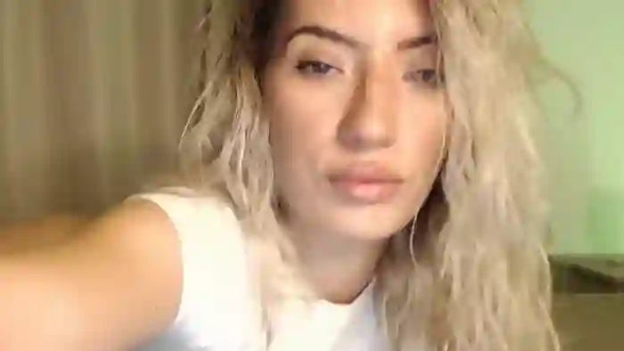 2025/10/21/flirt4free-megan-blaze-18-52-37