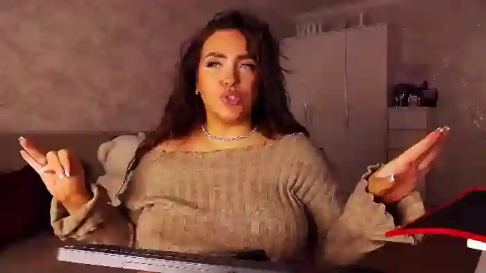 2025/10/21/flirt4free-rosalie-anders-19-24-17