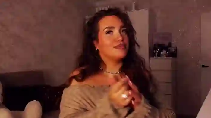 2025/10/21/flirt4free-rosalie-anders-21-16-50