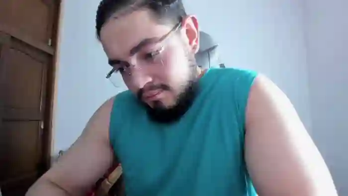 2025/10/21/flirt4free-luigi-white-00-45-35