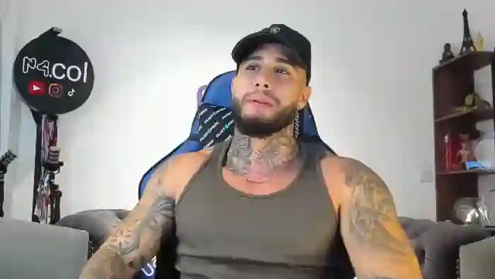 2025/10/21/flirt4free-magic-mak-23-34-19