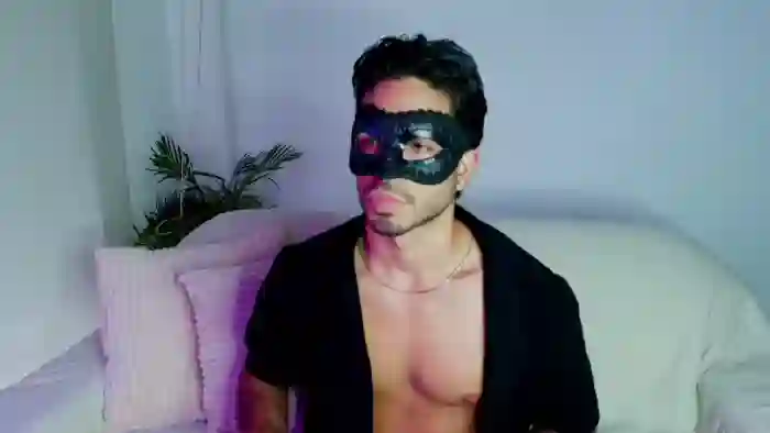 2025/10/21/flirt4free-thomas-spellman-20-54-51