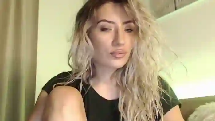 2025/10/22/flirt4free-megan-blaze-21-17-34