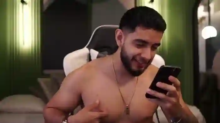 2025/10/22/flirt4free-nick-vans-14-27-24