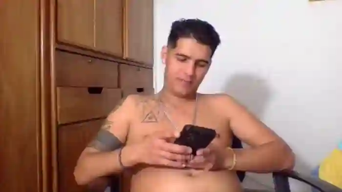 2025/10/22/flirt4free-zac-gray-03-43-17