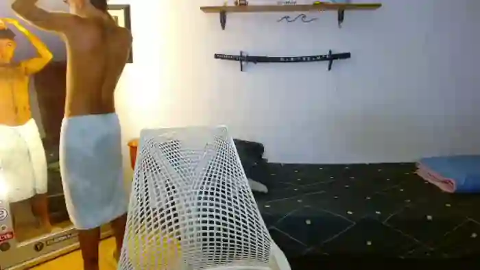 2025/10/22/flirt4free-zack-buttoon-14-52-40