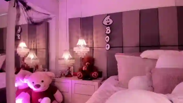 2025/10/23/flirt4free-mia-klein-22-12-06