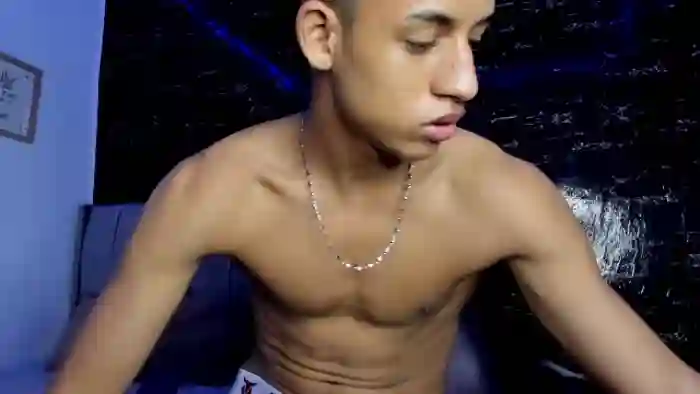 2025/10/23/flirt4free-lysander-smith-02-51-59