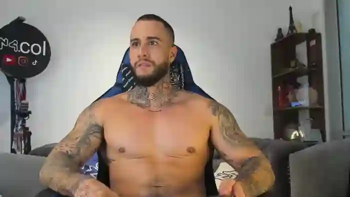 2025/10/23/flirt4free-magic-mak-21-04-17