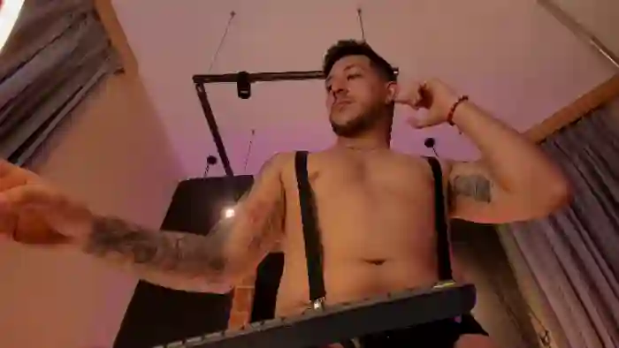 2025/10/23/flirt4free-mark-greey-23-53-46