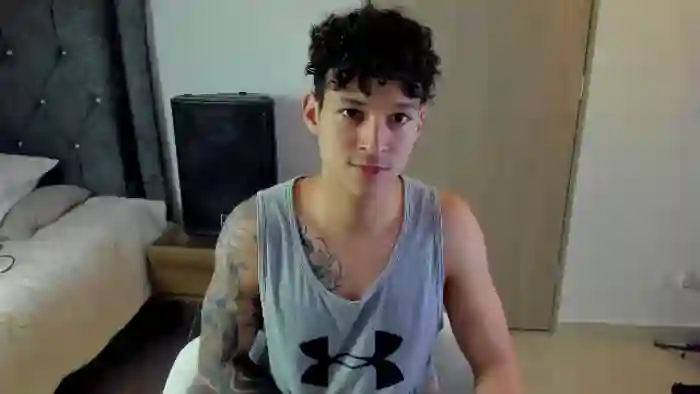 2025/10/23/flirt4free-morthy-d-01-12-41