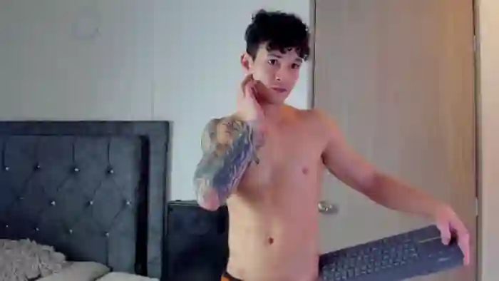 2025/10/23/flirt4free-morthy-d-04-35-42