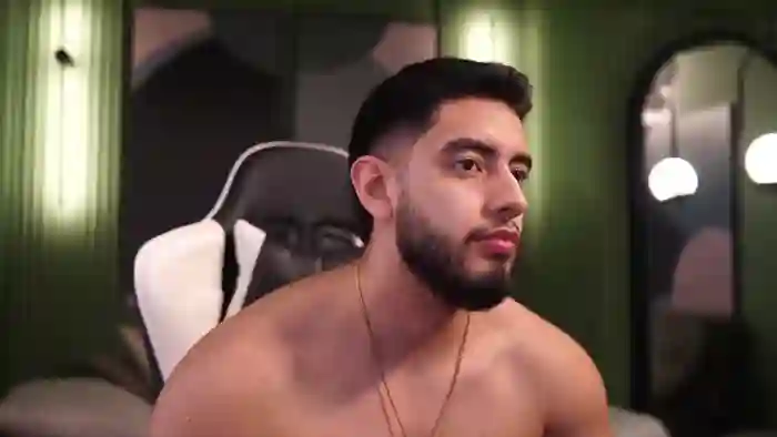 2025/10/23/flirt4free-nick-vans-13-09-34