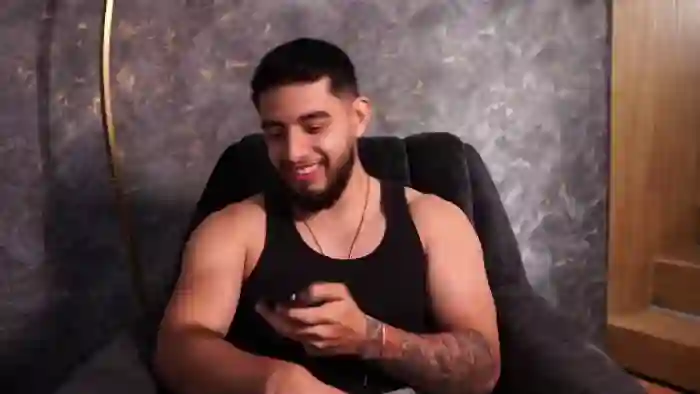 2025/10/23/flirt4free-nick-vans-22-31-12