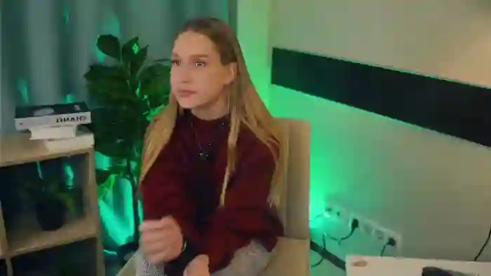 2025/10/24/flirt4free-valarie-mcginister-09-48-11