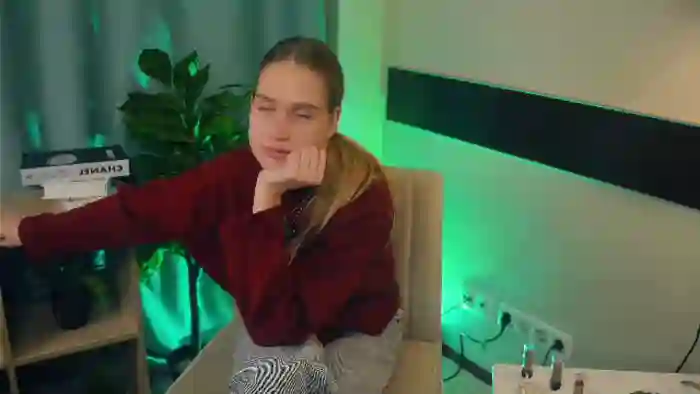 2025/10/24/flirt4free-valarie-mcginister-10-48-51