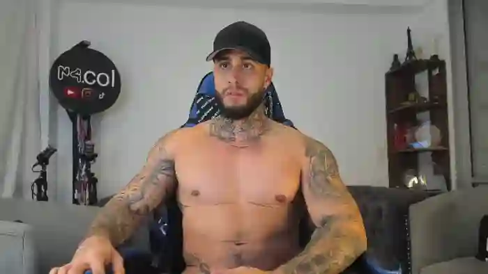 2025/10/24/flirt4free-magic-mak-03-30-47
