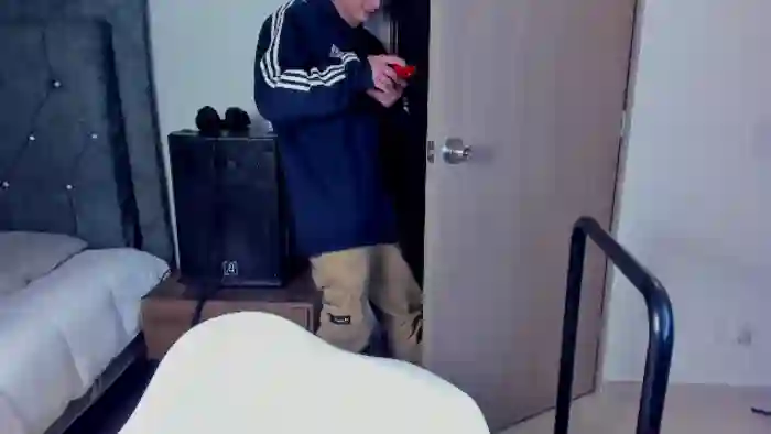 2025/10/24/flirt4free-morthy-d-03-15-57
