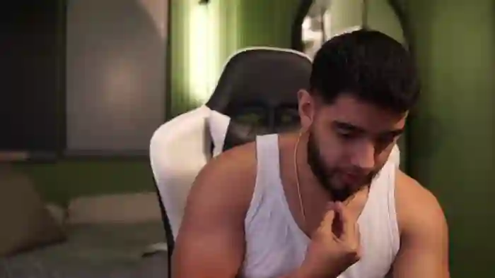 2025/10/24/flirt4free-nick-vans-13-57-56