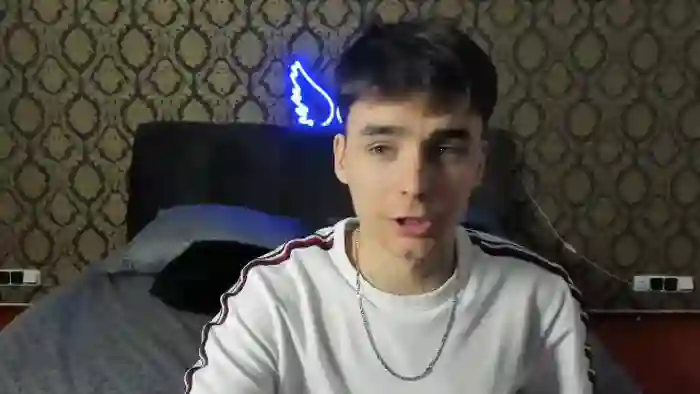 2025/10/24/flirt4free-river-palme-13-00-06