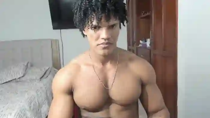 2025/10/24/flirt4free-tyga-fit-16-40-52