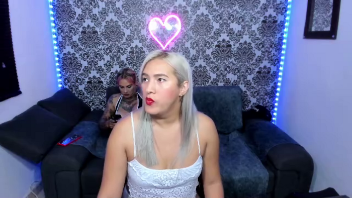 nathaly-rose-and-lizz-grant