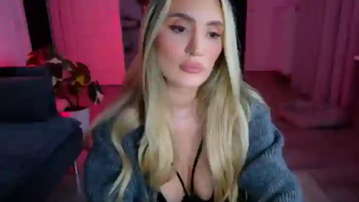 2025/10/25/flirt4free-sasha-elite-17-58-57