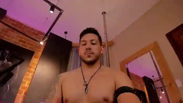 2025/10/25/flirt4free-mark-greey-01-45-59