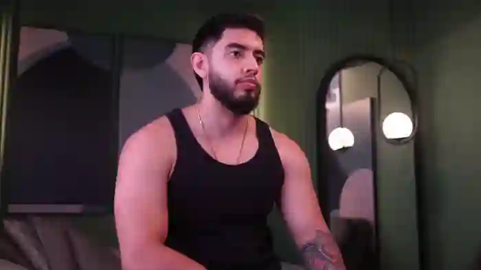 2025/10/25/flirt4free-nick-vans-20-33-47